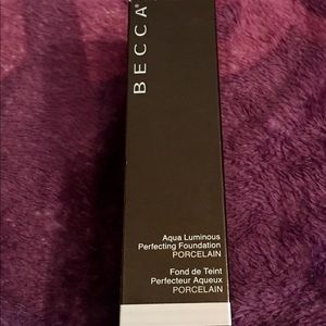 BECCA Aqua Luminous Foundation